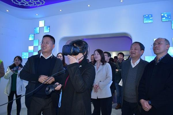上海首個VR+轉基因科普展示廳對外開放 上海首個VR+轉基因科普展示廳對外開放